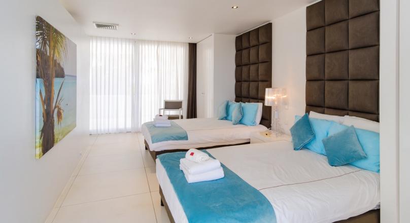 VILLA 806 AT Coral Estate BEACH RESORT, CURACAO (CARIBBEAN)