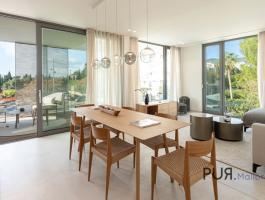 Apartment with garage and communal pool