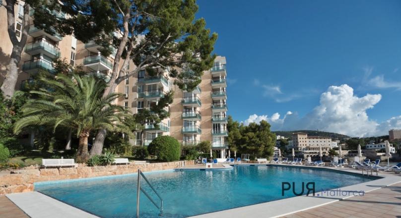 1st sea line. Direct access to the sea. Also to the beaches. And just Illetas.