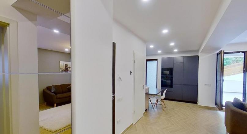 EXPLORE VIRTUALLY! LUX Class residence, with terrace and underground garage