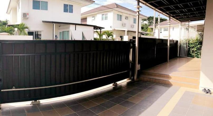 House for rent in the good location