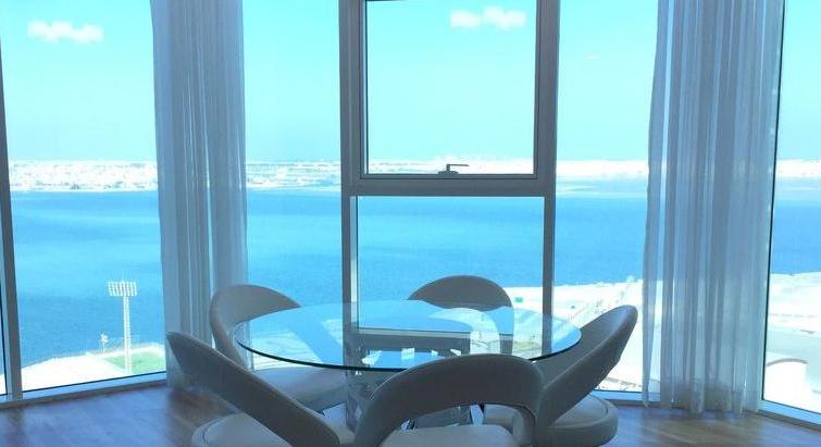 Mesmerizing 2 BR Apt In Fontana Gardens, EWA+WIFI+Housekeeping
