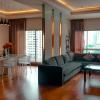 For rent Royal Residence Park at Wireless road 4 Bedroom