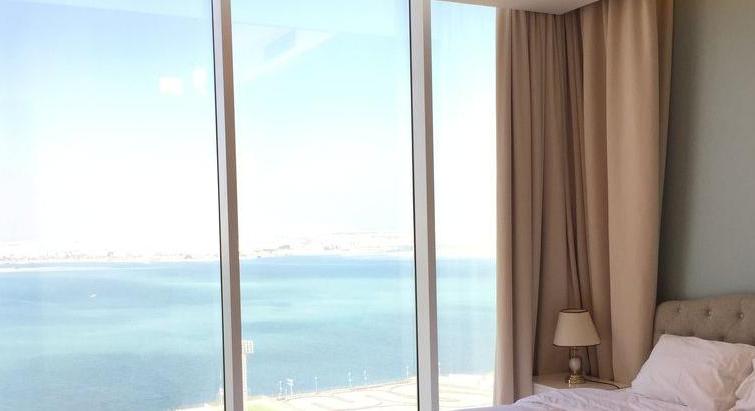 Mesmerizing 2 BR Apt In Fontana Gardens, EWA+WIFI+Housekeeping
