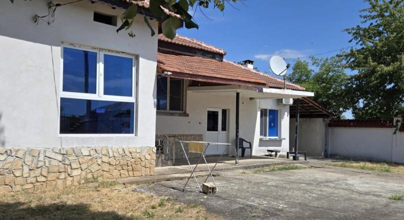 House for sale in village Lomtsi