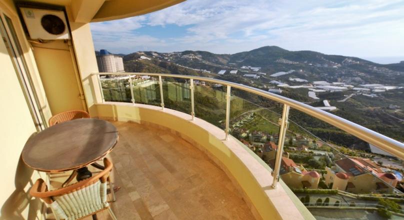 3 BEDROOMS SEA VIEW FURNISHED APARTMENT FOR SALE