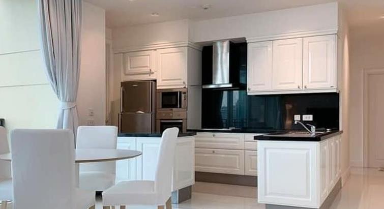 Hot price condo for rent at The Royce private Residences