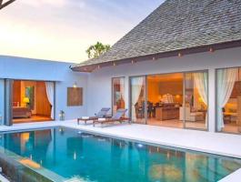 HIGH END - ONLY 1 THREE BEDROOM READY TO MOVE IN !