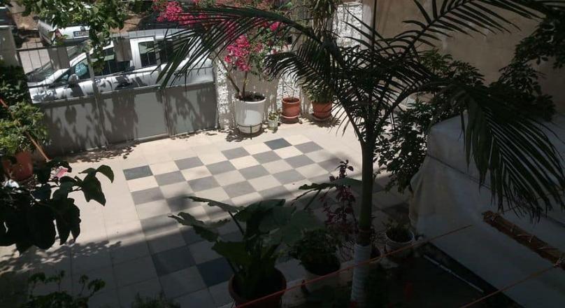 2 bedroom  elevated ground floor apartment