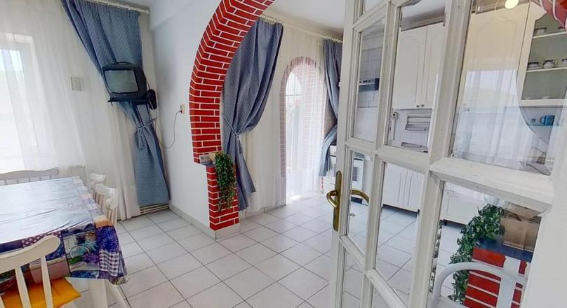 Property on the traditional vault, Cetatea Verde, Brasov