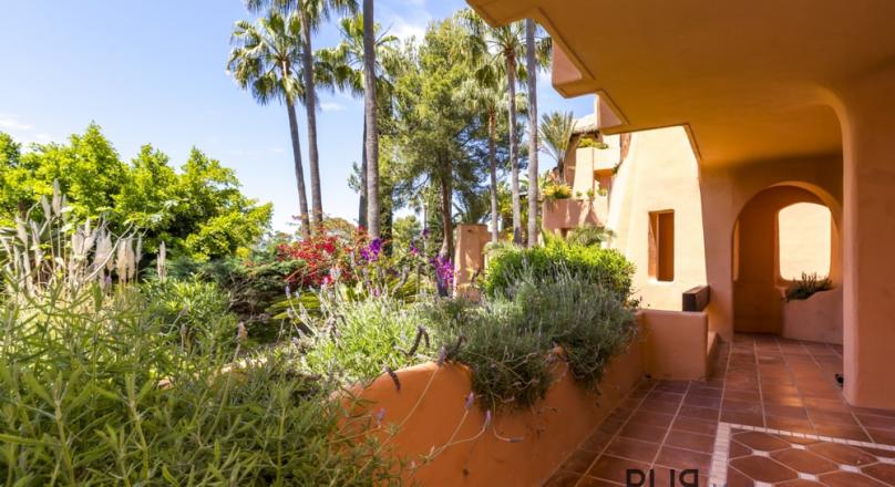 Santa Ponsa. High quality apartment. High quality facility.
