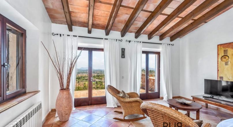 Arta. A finca. Like from a picture book. A lot of space. And with a view of the sea.