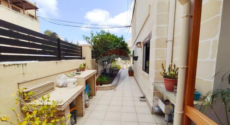 Marsaskala - Corner Terraced House with Garage
