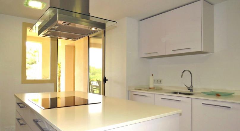Santa Ponsa. Groomed. Bright. Generous floor plan. Your new apartment in Santa Ponsa.