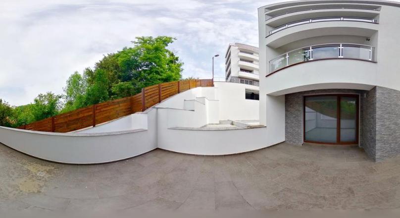 EXPLORE VIRTUALLY! LUX Class residence, with terrace and underground garage