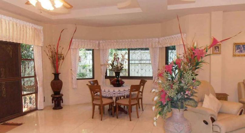 Two storey house for sale in Pattaya.