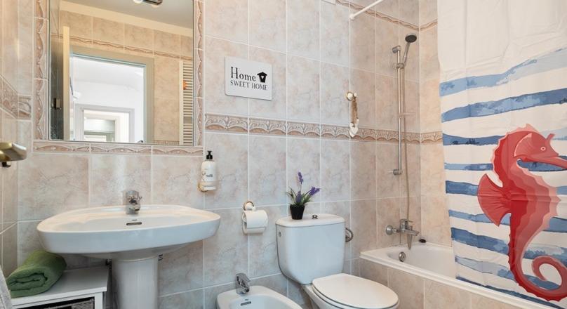 Sol de Mallorca. Light. Air. Ease. A terraced house in a quiet complex.