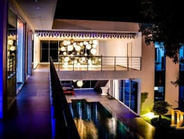 Pool Villa situated at Pratumnak Hill