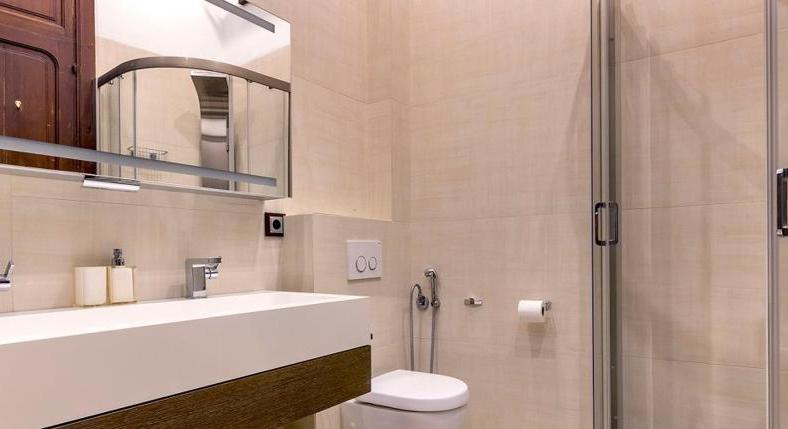 The old town in the old town. Very rare opportunity. Very good condition.
