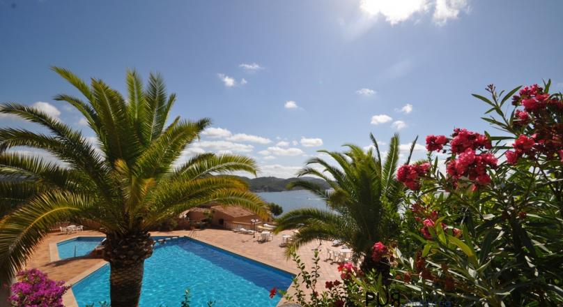 First sea line in Paguera - Cala Fornells