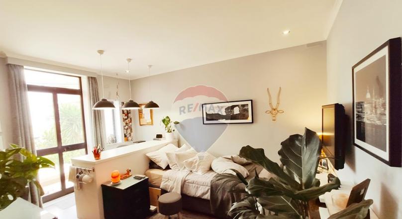 Marsaskala - Corner Terraced House with Garage