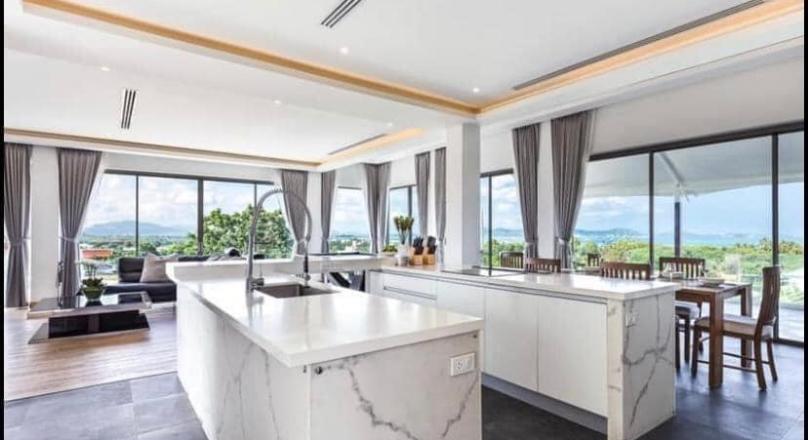 HOT DEAL!  6 Bedroom Villa looking over Chalong  Bay