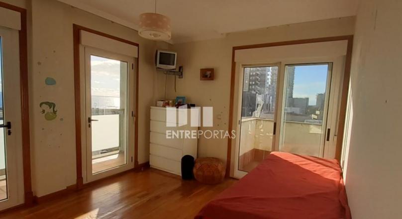 Fantastic 3 bedroom apartment, located on the 2nd beach line 