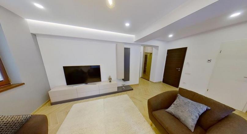EXPLORE VIRTUALLY! LUX Class residence, with terrace and underground garage