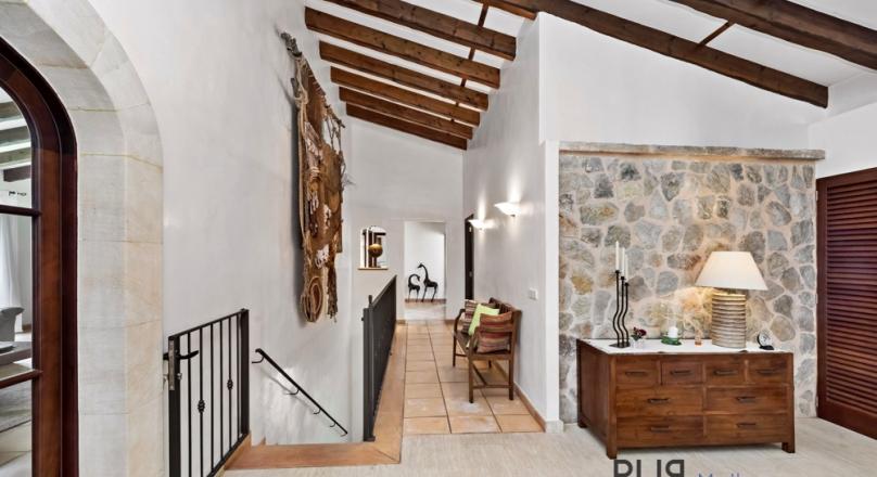 Arta. A finca. Like from a picture book. A lot of space. And with a view of the sea.