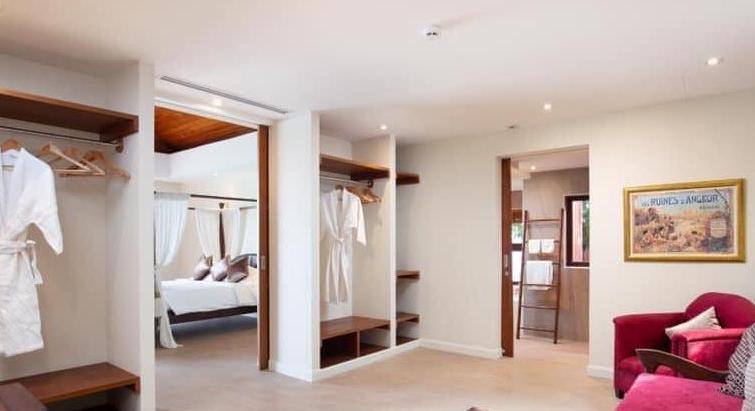 The ocean wraps this 1 facing the ocean of Rai.