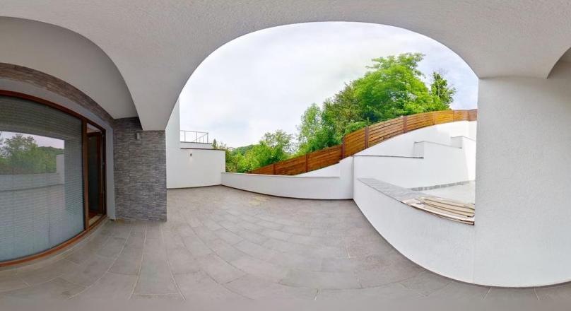 EXPLORE VIRTUALLY! LUX Class residence, with terrace and underground garage