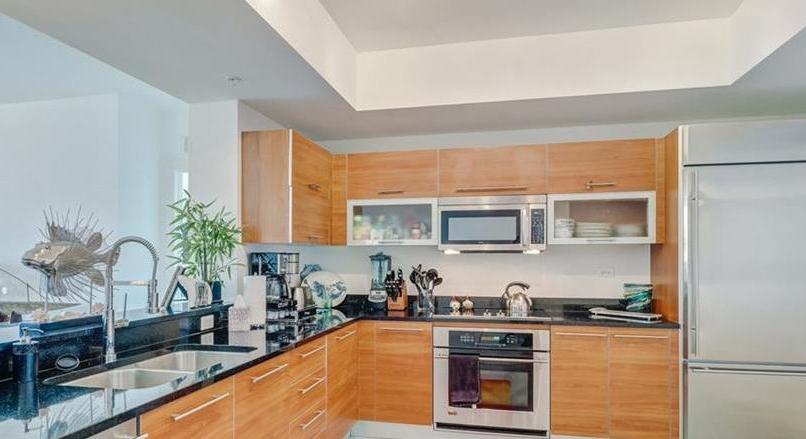 3000 Oasis Grand BLVD #1007