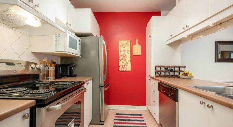 Entirely furnished and equipped apartment, large private terrace-available now!