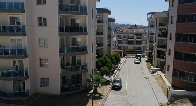 KUŞADASI CENTRAL POOL SITE CLOSED KITCHEN 3 + 1 FLAT FOR SALE (MEF EMLAK)