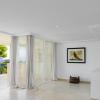 Cala Vinyes. Apartment. 1st sea line, sea view. Sea access