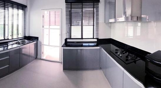 House for rent in the good location