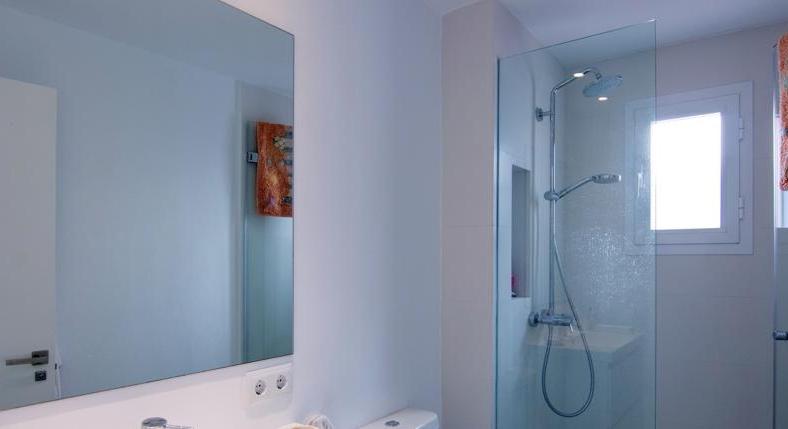 They love the Es Trenc. You love Colonia Sa Jordi. Plus an apartment...