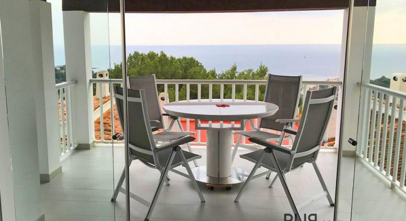 Portals nous. Apartment with sea - panoramic view. 3 bedrooms. In the middle of the southwest hotspot.