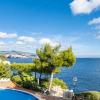 Cala Vinyes. Apartment. 1st sea line, sea view. Sea access