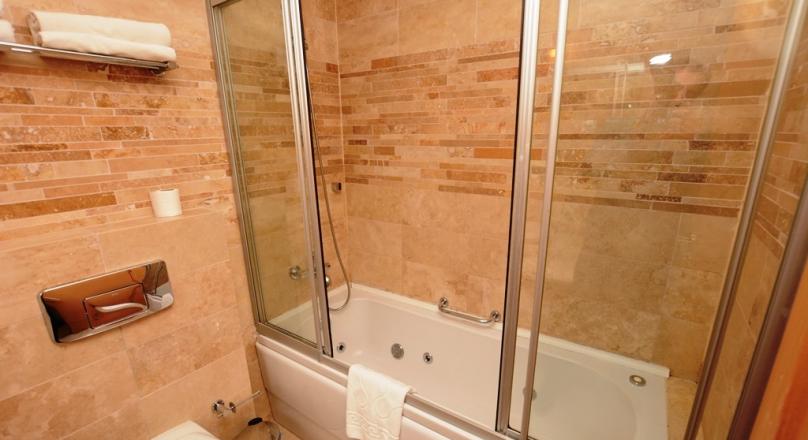 3 BEDROOMS SEA VIEW FURNISHED APARTMENT FOR SALE