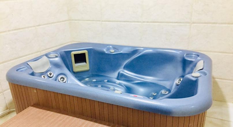 1 Bed & 2 Bath, Fully Furnished, All Inclusive @ Reduced Price!!!!!!