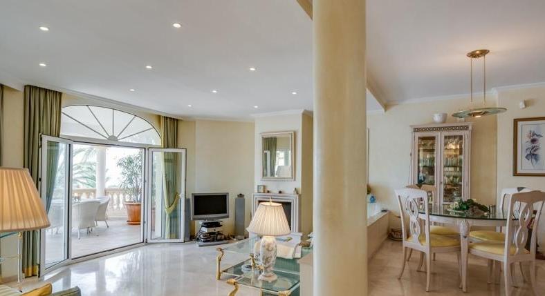 Costa Calma. Apartment. Sea view. Grandiose. Small facility. High-quality.