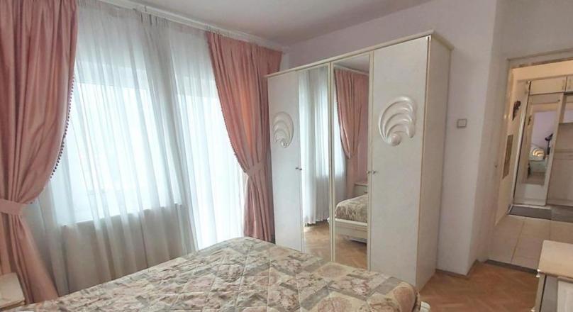 Property on the traditional vault, Cetatea Verde, Brasov