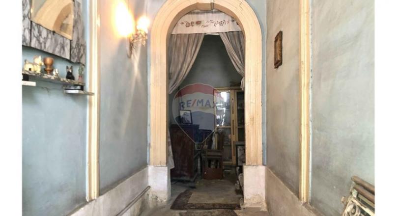 PAOLA - UNCONVERTED TOWNHOUSE