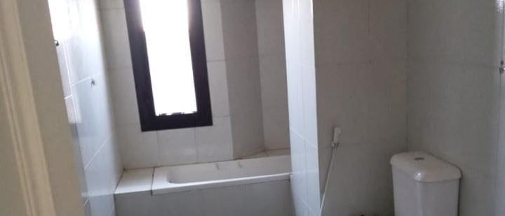 Administrative Office (300 m2) For Rent in Maadi Sarayat, Cairo