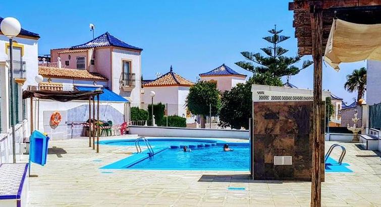 5811 CORNER TOWNHOUSE IN LOS ALTOS, TORREVIEJA