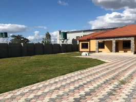 Newly built Three bedrooms flat for rent