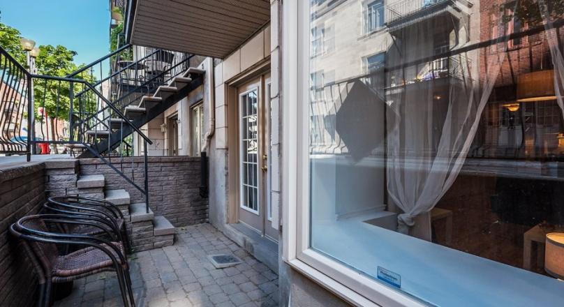 Entirely furnished and equipped apartment, large private terrace-available now!