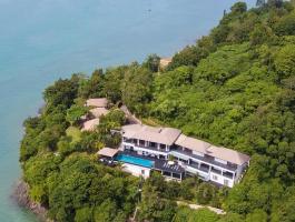 7-bedroom villa accommodation in a world class oceanfront location 