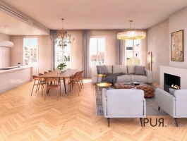 Palma. Espanolet. A town house with roof pool. And look.